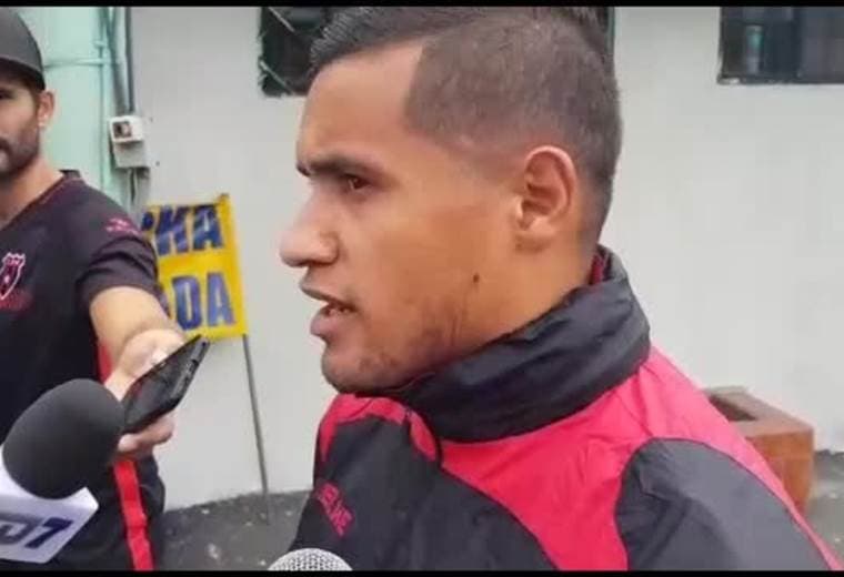 Róger Rojas confirma su salida de Alajuelense