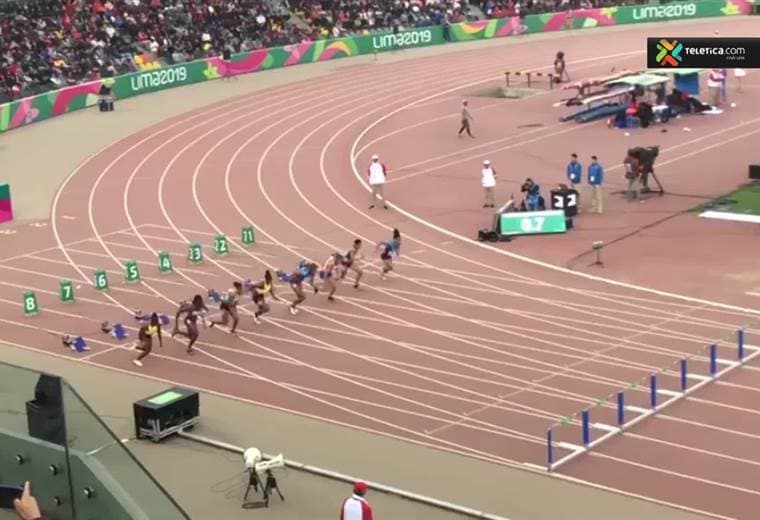 Dixiana Mena, entrenadora y madre de Andrea Vargas | CON