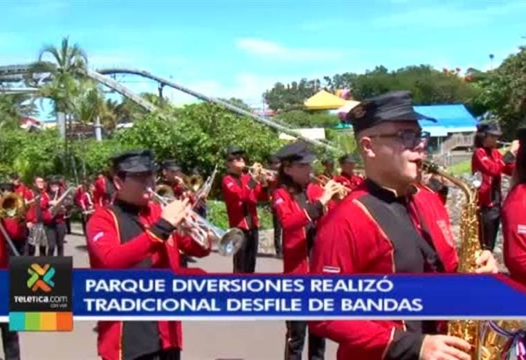 Parque de Diversiones realizó su tradicional desfile de bandas por el mes de la patria