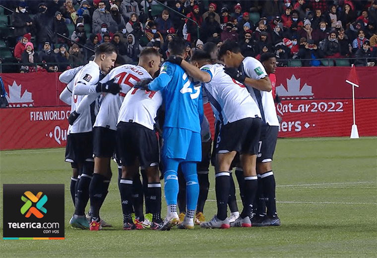 Francisco Calvo a la afición tica: "Les pido por favor que no tiren la toalla"