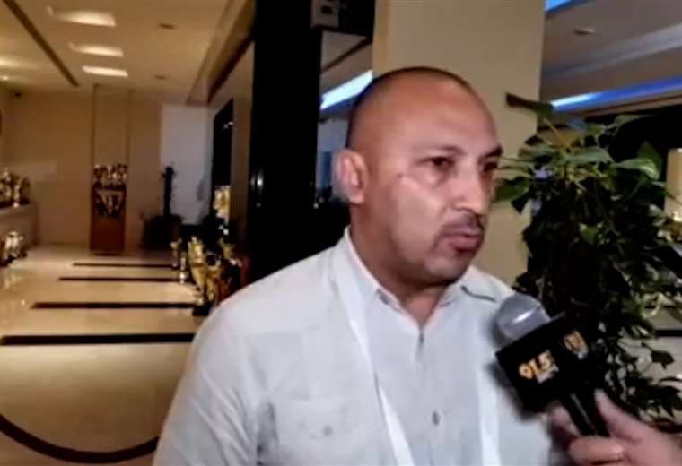 Algunos ticos tienen inconvenientes para ingresar a Qatar