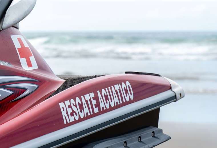 Hombre de 45 años muere ahogado en Puntarenas