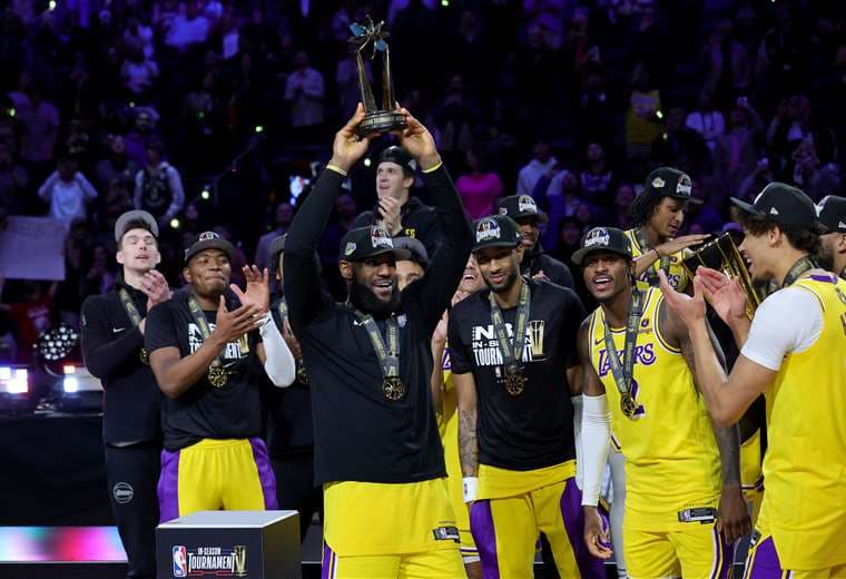 NBA aprueba la venta récord de los Lakers