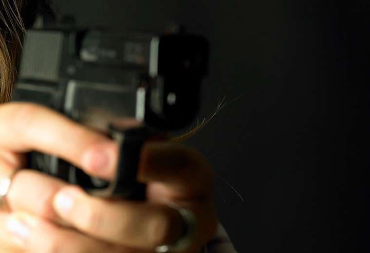 Quinceañera recibe disparo en la cabeza en León XIII