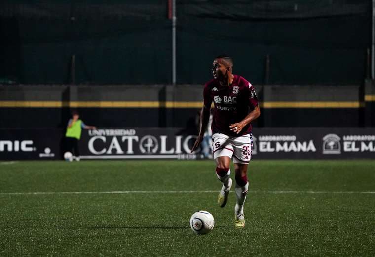 Problemas de salud alejan a Jorkaeff Azofeifa de La Sele