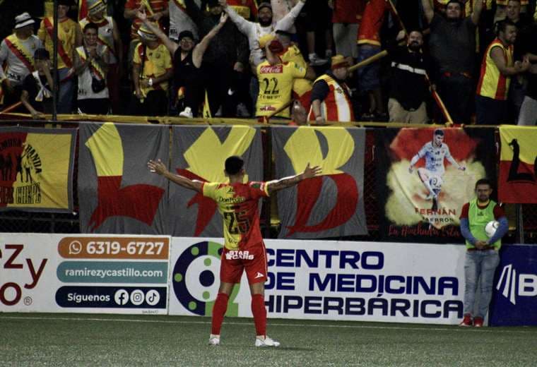 Alejandro Bran asume el reto de La Sele con la responsabilidad de cambiar el panorama