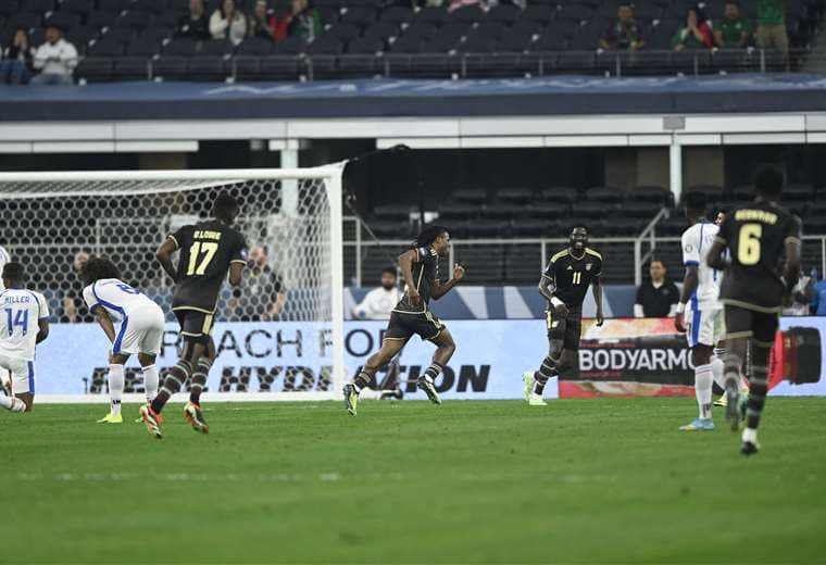 Jamaica derrota a Panamá y se deja el tercer lugar del 'Final Four'