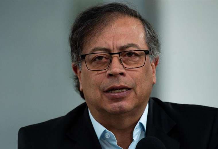 Colombia ordena expulsar diplomáticos argentinos por críticas de Milei a Petro