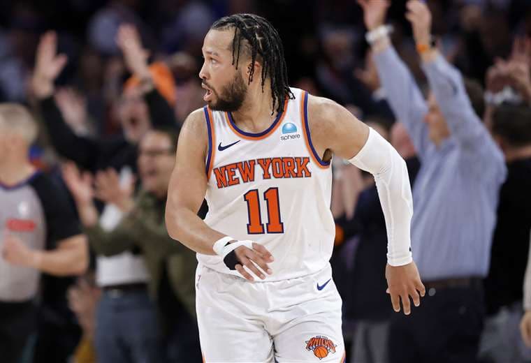 Brunson guía a los Knicks a cuartos de la Copa NBA y elimina al campeón Bucks