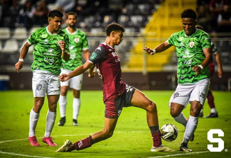 Kenay Myrie. Saprissa