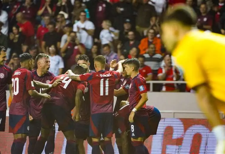 ¿Un director de selecciones nacionales tico? Esto responde la Fedefútbol