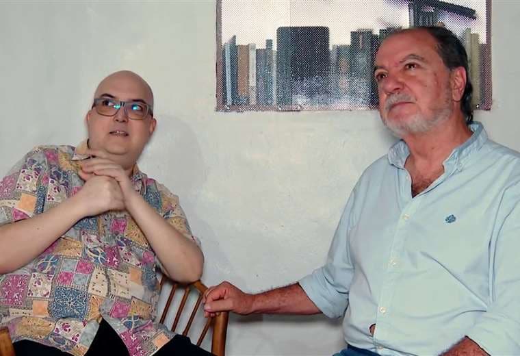 Joven con leucemia agresiva necesita ayuda para recibir tratamiento en España