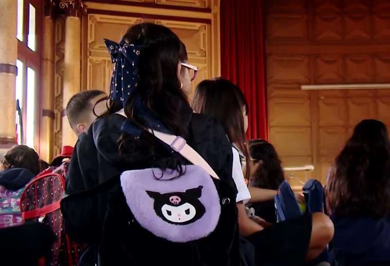 MEP planea prohibir cabello de colores, piercings y tatuajes en centros educativos