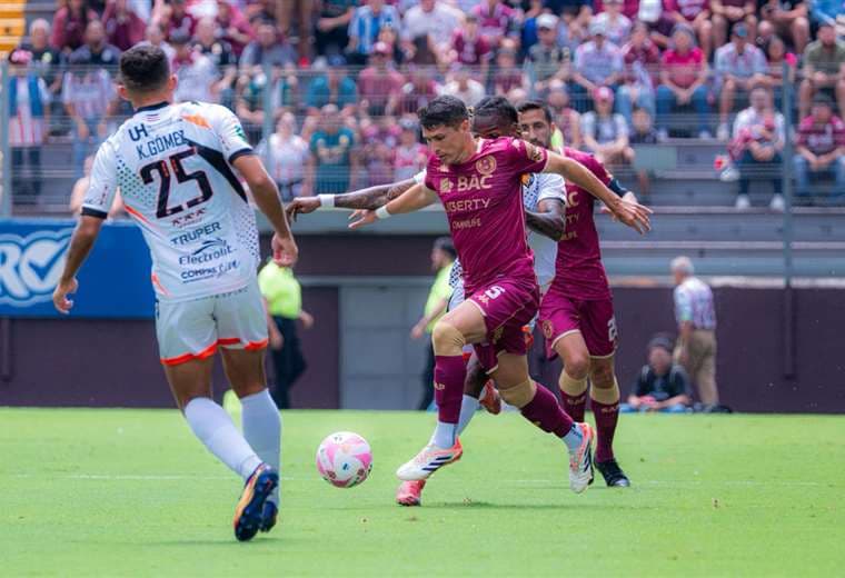 Saprissa ante Puntarenas FC/Crédito: @Jou_Moya