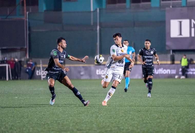 Sporting FC ante Liberia/Prensa Liberia