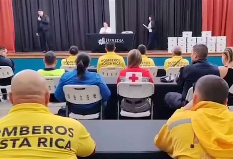 Cuerpos de socorro capacitan a los primeros brigadistas de animales en Heredia