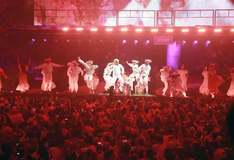 ¡Más de 430 kilómetros! Nicaragüenses narran trayecto para ver a Bad Bunny en Costa Rica