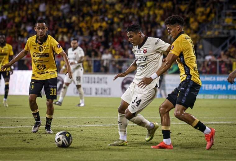 Jugadores de Liberia encaran con esperanza juego de vuelta ante Alajuelense