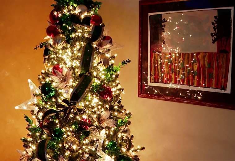 Consejos de un ingeniero para que las luces navideñas no inflen su recibo eléctrico