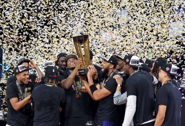 Medio siglo más tarde, los Knicks vuelven a ser campeones al ganar la Copa NBA