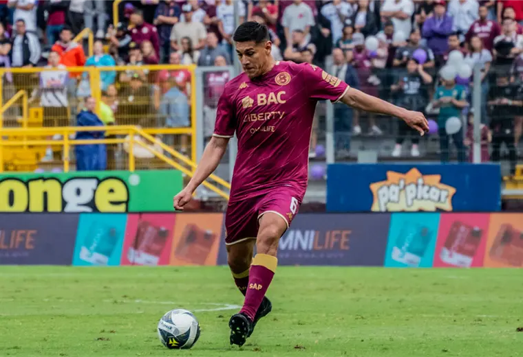 Óscar Duarte será operado de su rodilla