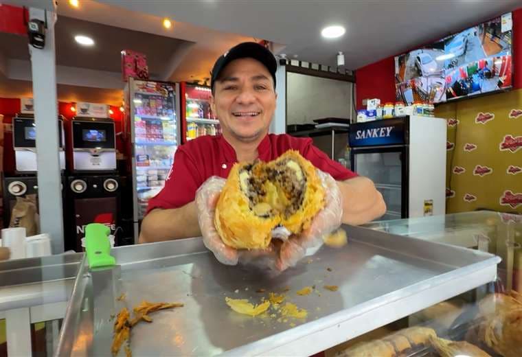 Mailo Pana, el panadero tico que convirtió una ventanilla en un fenómeno viral