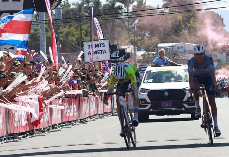 Luis Daniel Oses suma una victoria más y asegura su primer lugar en la Vuelta a Costa Rica