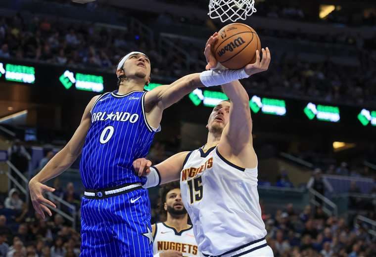 Magic remonta y sorprende a los Nuggets de Jokic en la NBA