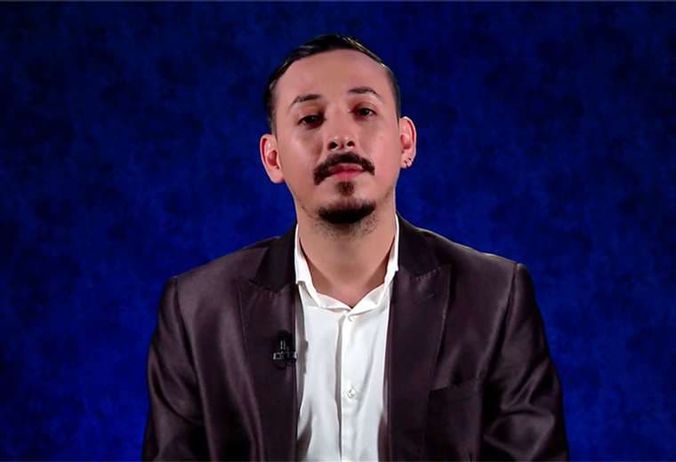 Cinco preguntas con el candidato presidencial Ariel Robles