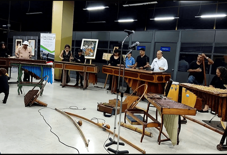 Encuentro de marimbas llenó de folclor la Biblioteca Nacional