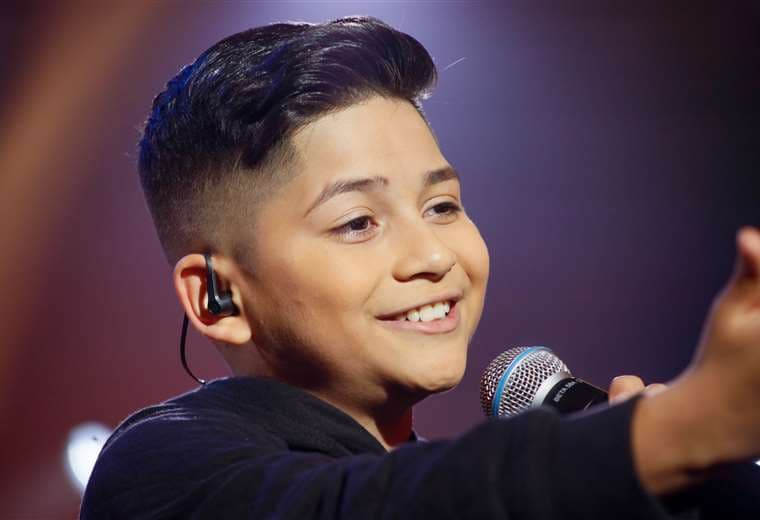 Entre lágrimas, Santiago Abarca se despidió de NUE: “Fue un sueño hecho realidad”