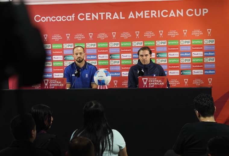 Andrés Carevic y Marco Ureña, Cartaginés. Prensa Cartaginés