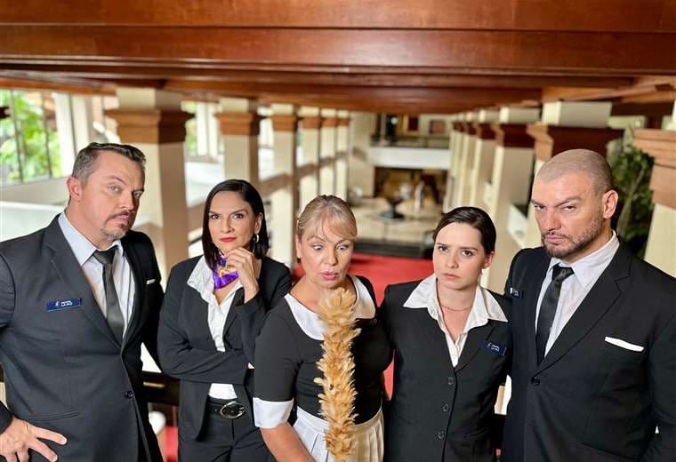 Teletica prepara estreno de serie ‘Calvo y Crespo detectives’