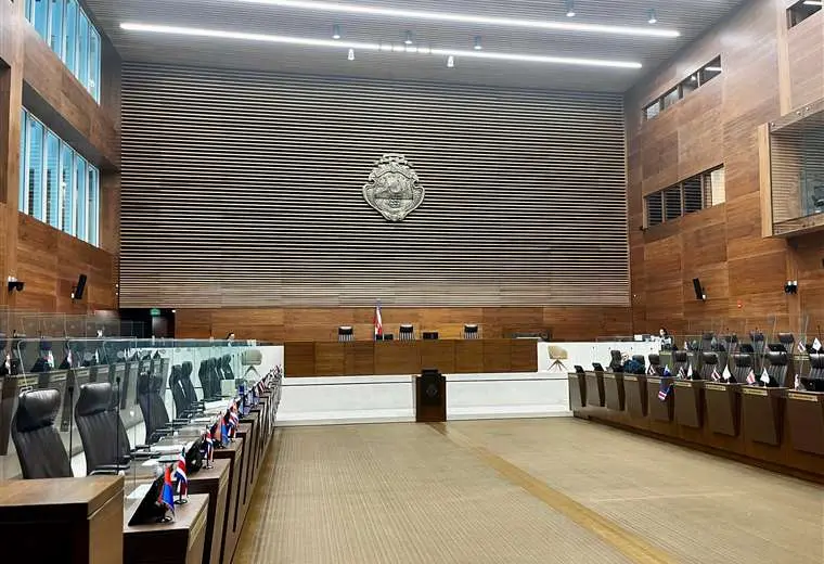 Plenario rechaza vía rápida a proyecto para retiro total del ROP