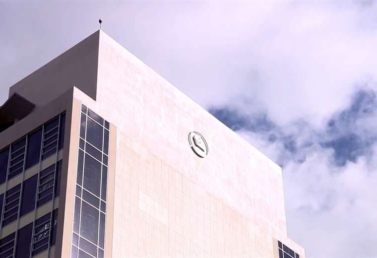 Médico emitió 279 dictámenes mientras estaba internado en hospital de Cartago