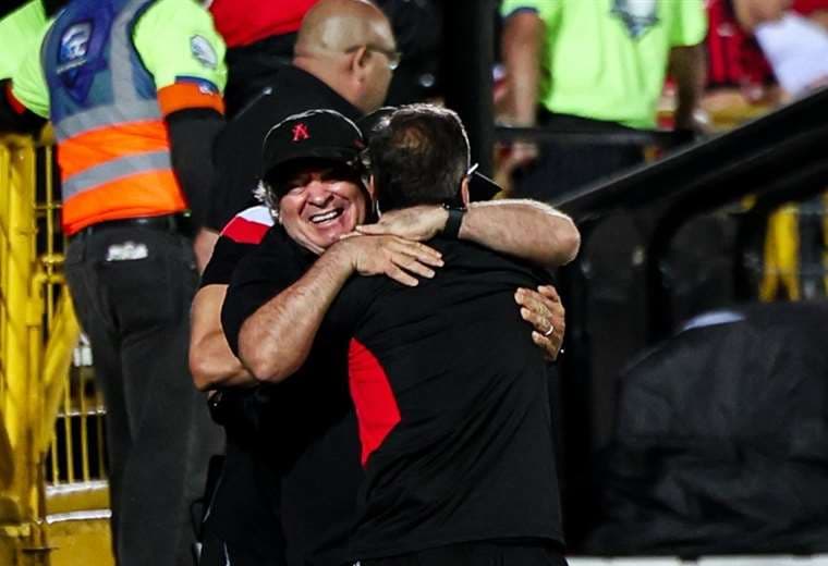 Óscar Ramírez. LDA