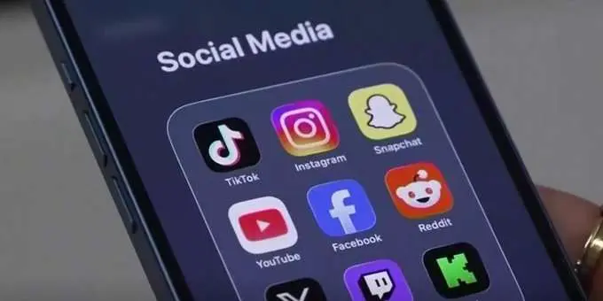 Prohibición de redes para adolescentes en Australia: regulador investiga a plataformas