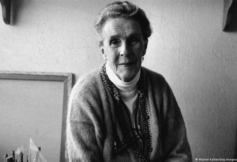 Abre en París exposición dedicada a Leonora Carrington