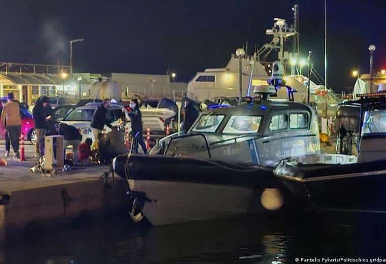 Colisión de dos barcos en Grecia deja 14 muertos