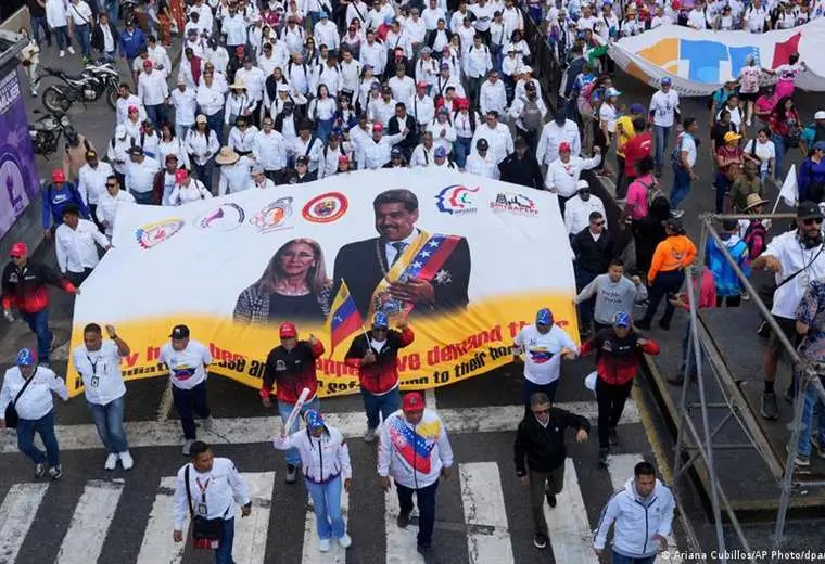 Chavismo exige liberación de Maduro a un mes de su captura