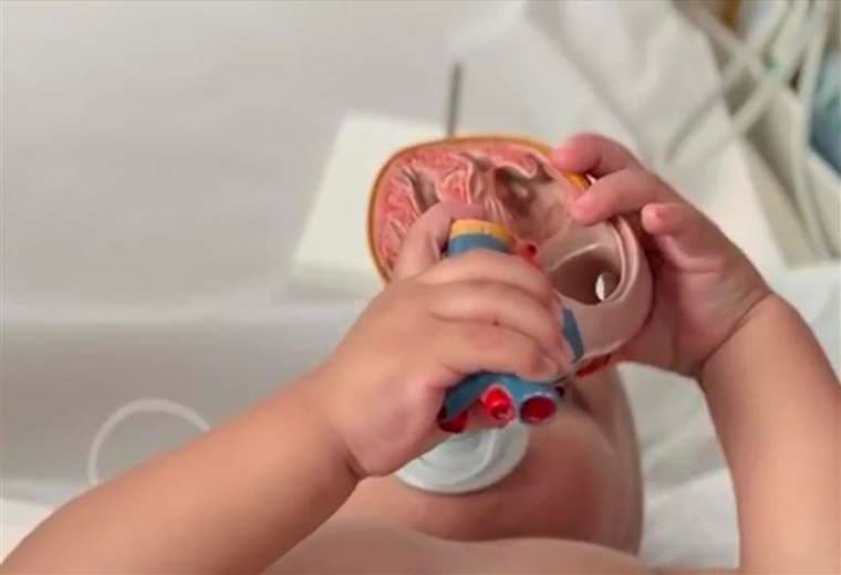 Limitaciones del país empujan a familias a viajar a España por cirugías cardíacas