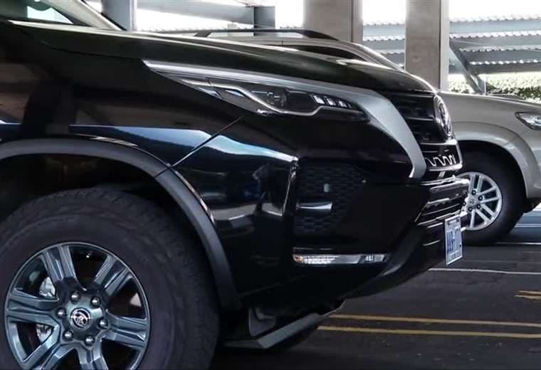 Magistrados se inhiben de conocer consulta sobre proyecto que elimina uso de carros discrecionales