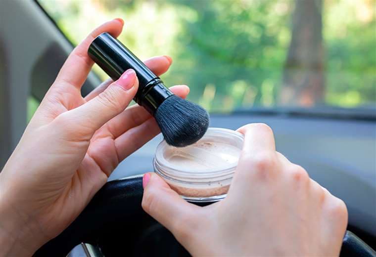 Guía para lograr un maquillaje natural que resalte su piel