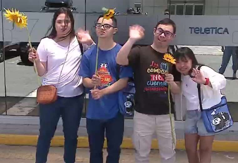 Jóvenes con síndrome de Down vivieron una experiencia especial en Teletica