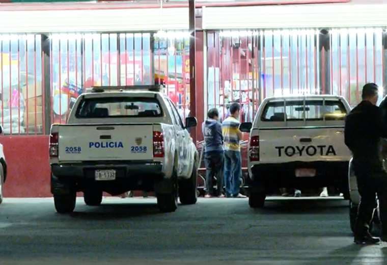 Dos asaltantes hospitalizados tras millonario robo en Alajuela