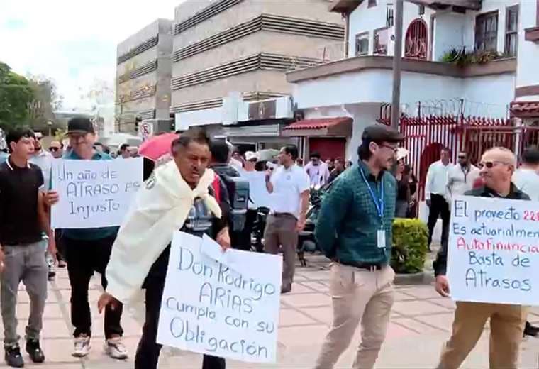 Sindicato marcha para pedir avances en proyecto de jubilación anticipada en el OIJ