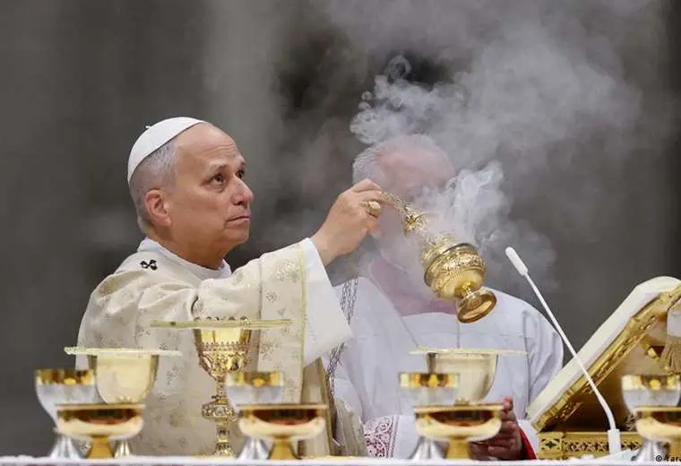 Papa León XIV denuncia el "conflicto atroz" en Medio Oriente