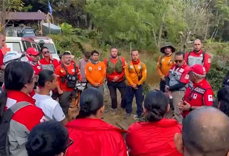 “Es un milagro”, dice familiar de menor que permaneció cinco horas perdido en montaña de Dota