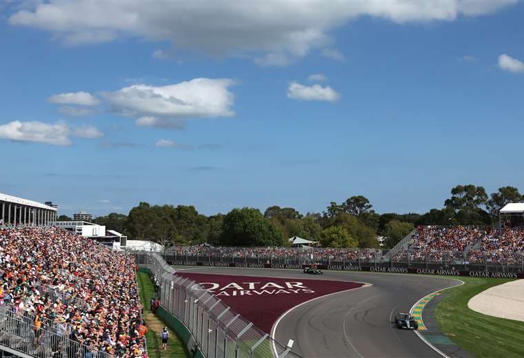 Británico Russell triunfa el Gran Premio de Australia en un golpe de mano de Mercedes