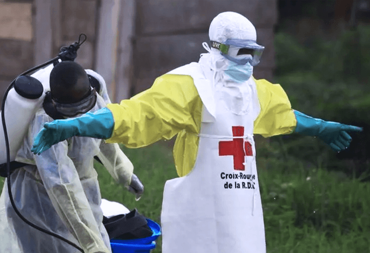 OMS baja el riesgo global de la actual epidemia de ébola